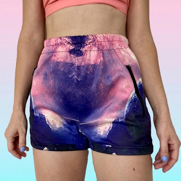 High waisted galaxy shorts - Picture 4 of 6